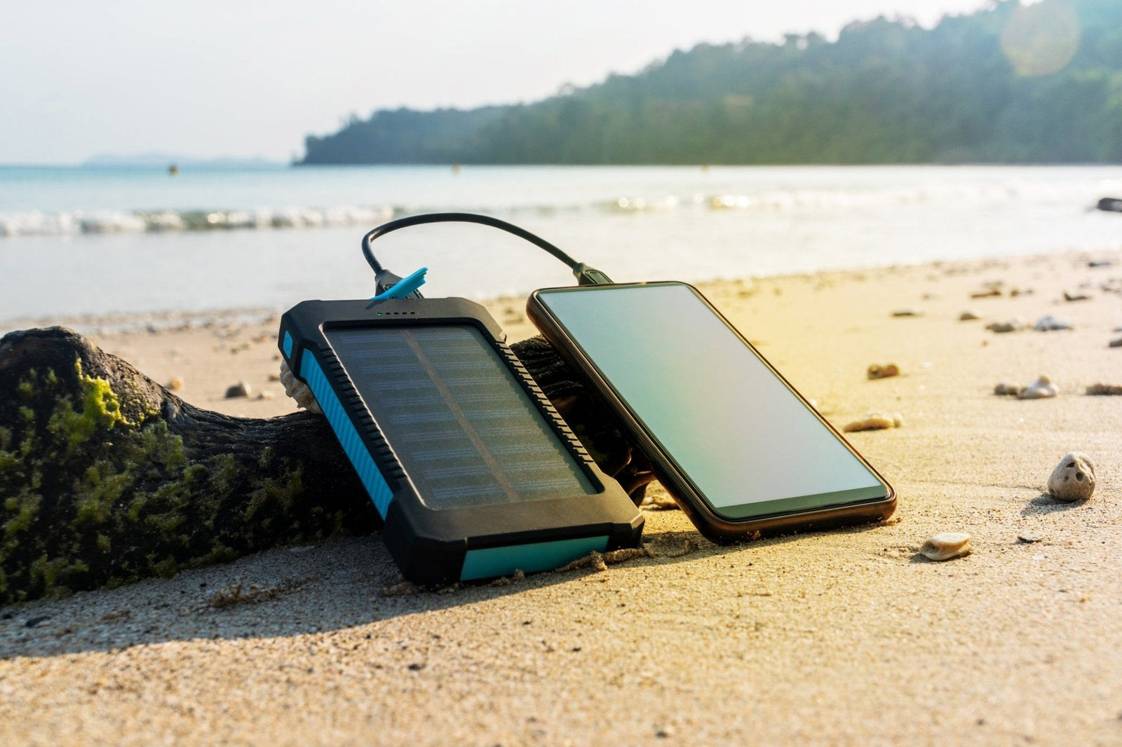 Best Solar Power Banks for Outdoor Adventures - KEUTEK